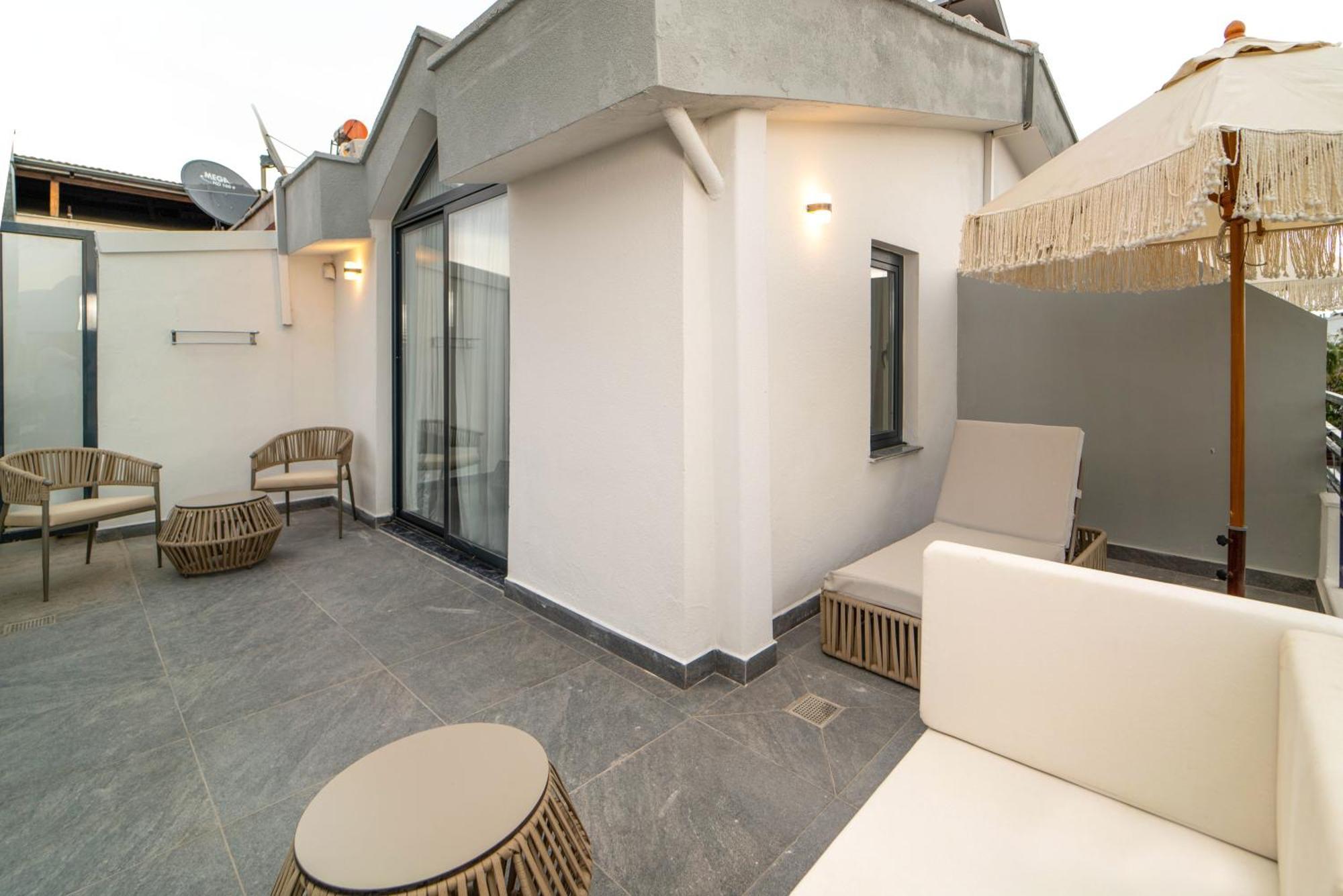 Deniz Boutique Hotel Antalya Exterior photo
